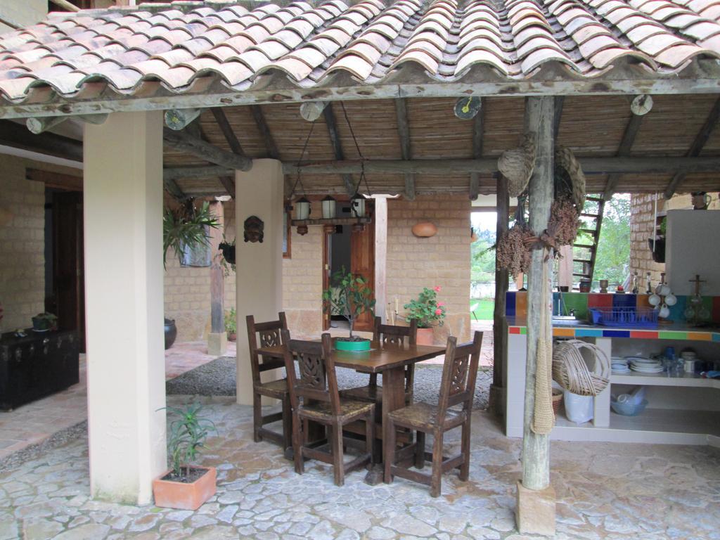 Hostal Casa Del Arte Robles エクステリア 写真