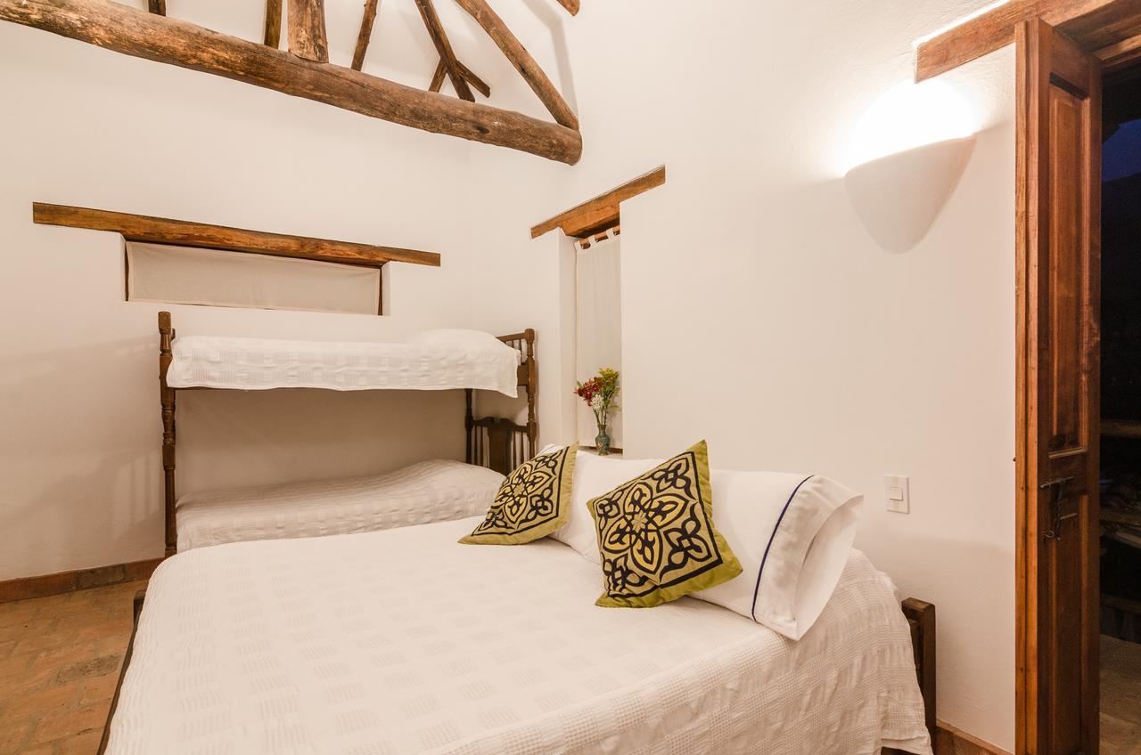 Hostal Casa Del Arte Robles エクステリア 写真